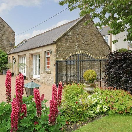 The Coach House Villa Duns Exterior photo