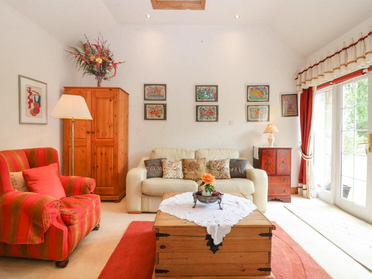 The Coach House Villa Duns Exterior photo